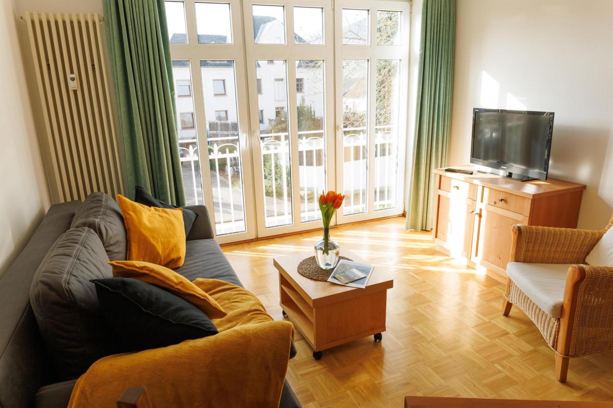 Appartements Im Weingut Frieden-Berg Nittel Esterno foto